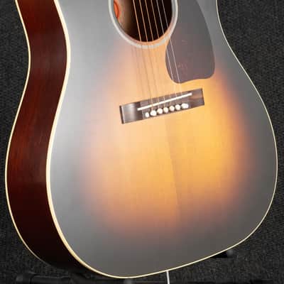 Gibson Custom Shop 1942 Banner J-45 Reissue Sunburst image 9