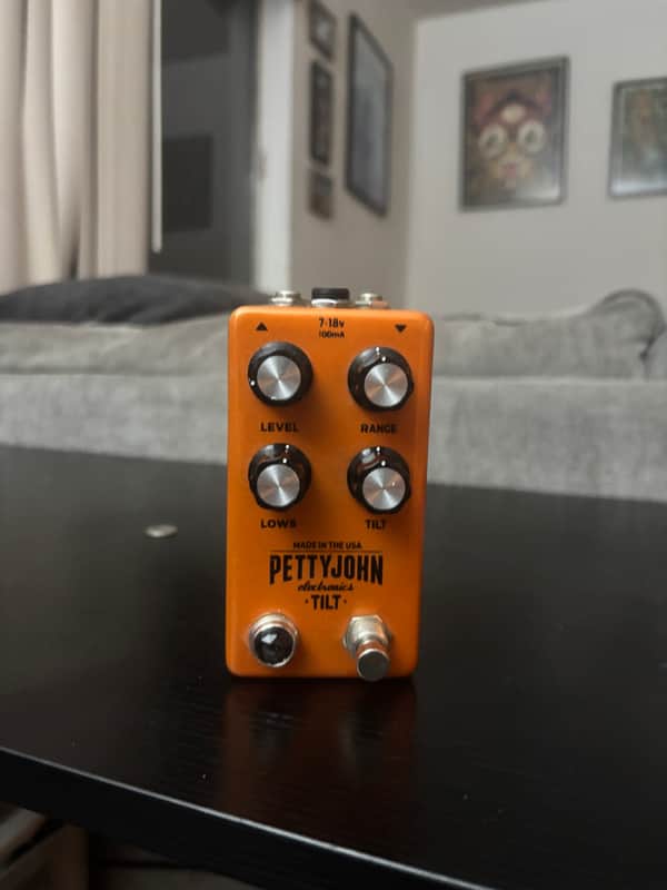 Pettyjohn Electronics Tilt image 1
