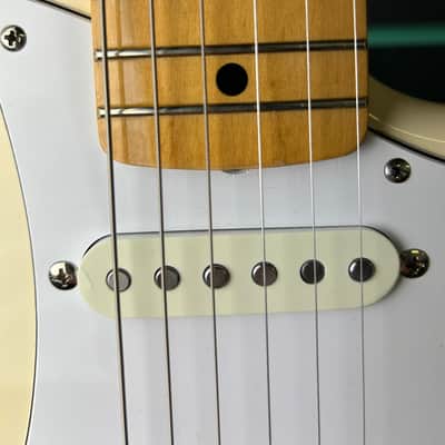 Fender MIJ ST68-85TX Stratocaster Vintage White 2014 Electric Guitar image 7