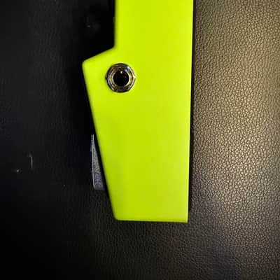 Maxon SD-9 Sonic Distortion 2010s - Neon Green image 4