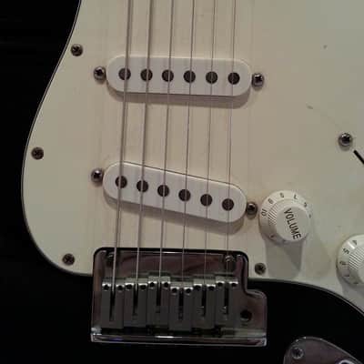 1993 Fender Stratocaster, Black Body with White Pickguard, Maple Neck image 10