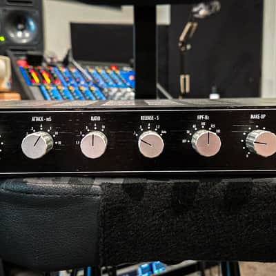 Warm Audio Bus-Comp image 4