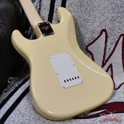Fender Custom Shop 1968 Stratocaster LCC Deluxe Closet Classic Aged Vintage White 7.95 LBS image 12