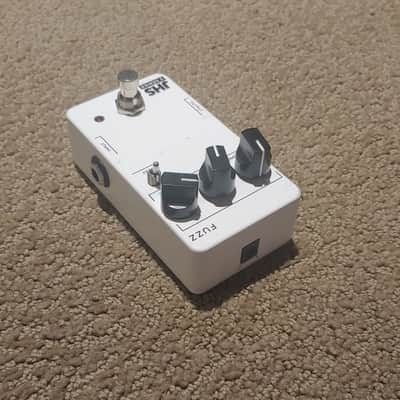 JHS 3 Series Fuzz 2020 - Present - White image 4