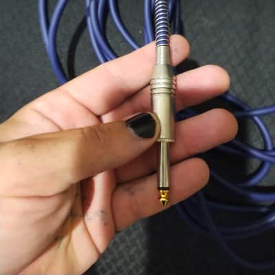 Venom guitar cable image 3