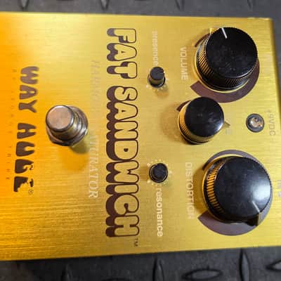 Way Huge WHE301 Fat Sandwich Harmonic Saturator Distortion 2010 - 2019 - Gold image 3