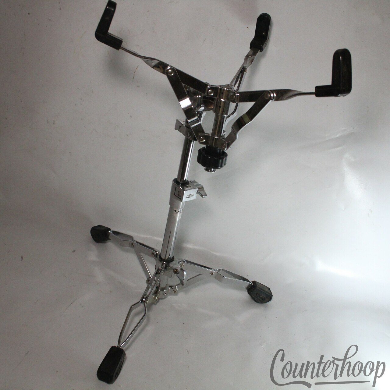 Pacific Drums by DW 800 Series Snare Drum Stand Double-Braced PDSS880 Chrome* — main photograph