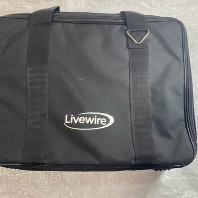 Livewire PB400 Medium Size 2 Tier Adjustable Tour Pedalboard With Soft Case 18" 13.5" image 2