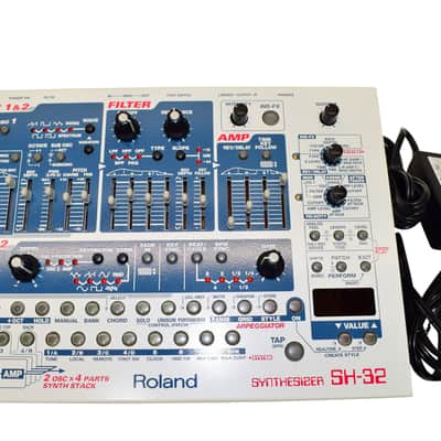 Roland SH-32 Desktop Synthesizer Module