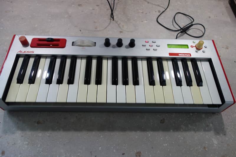 Alesis Micron 2000s - Silver image 1