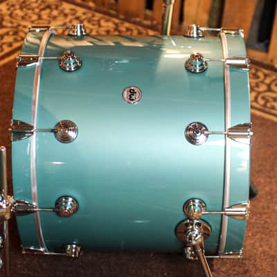 DW Collector's Maple VLT Artesian Green Metallic Lacquer Drum Set - 22,10,12,16 - SO#1101774 image 2