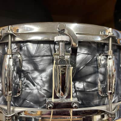 Slingerland BDP 5.5x14 Radio King Conway Cloud badge Snare Drum image 4