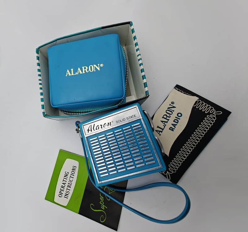1960'S Alaron Mod. B-77 Solid State Radio w/ Box, Case & Paperwork - Blue image 1