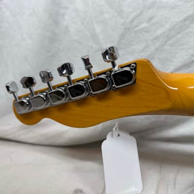 Fender American Vintage ‘72 1972 Telecaster Custom Guitar 2012 - 3-Color Sunburst / Maple neck image 8