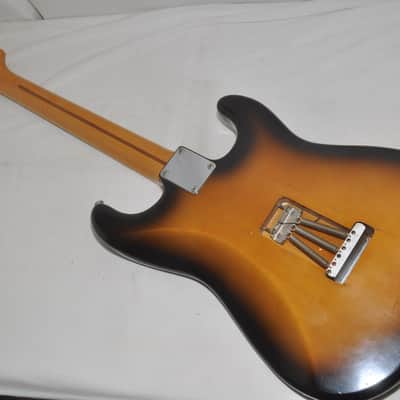 FENDER JAPAN Stratocaster serial number Electric Guitar Ref. No 7661 image 10