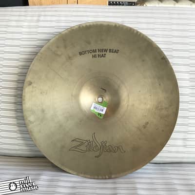 Zildjian 15" New Beat Hi-Hat Pair Hollow Logo – circa 1978-1981, vintage, *both stamped bottom, 1400g / 1600g,* very good condition* image 2