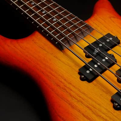Spector NS-5 - Red to gold burst oil image 3