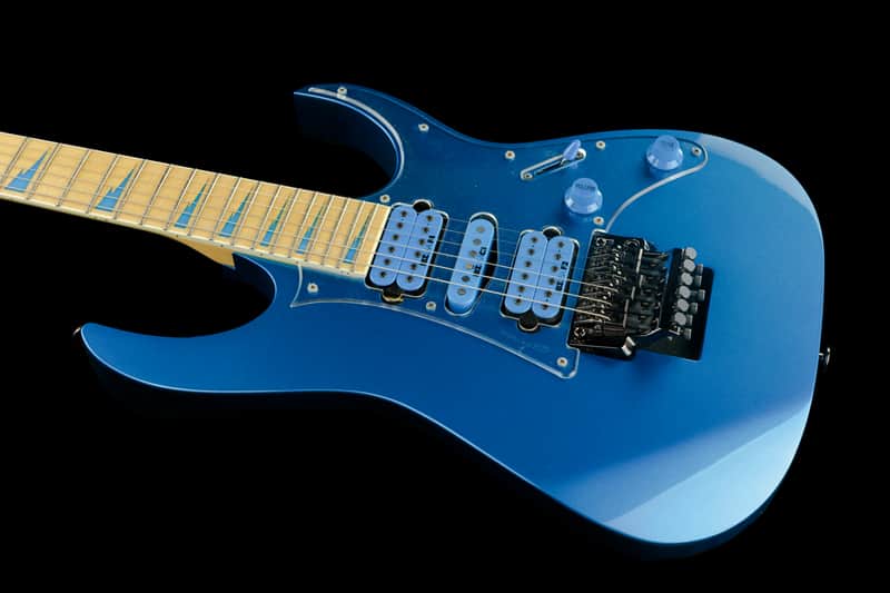 ギター Ibanez RG770DX Laser Blue Reissue Ibanez RG770DX Laser Blue - Mint Condition | Reverb