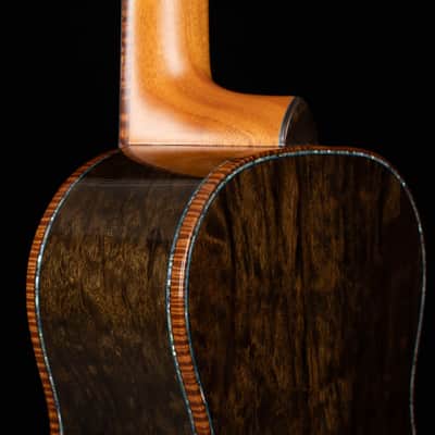 olaMestre ancient Spruce 5250 years old and ancient Phoebe zhennan 2440 years old tenor ukulele image 16