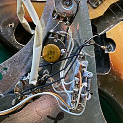 Fender Stratocaster with Maple Fretboard 1978 - 1981 - Sunburst image 9