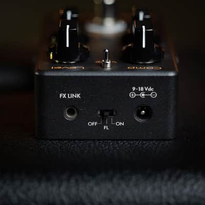 Suhr Koji Compressor pedal - black edition image 4