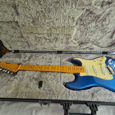 Fender Ultra Stratocaster 2021 - Cobalt Blue image 9