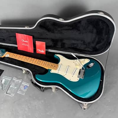 1995 Fender Stratocaster MN Ltd. Run Matching Head Papers orig Case image 12