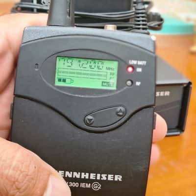 Sennheiser Sennheiser EW 300 IEM G2 SR 300 + EK 300 Stereo UHF 786-822MHz Rack image 7