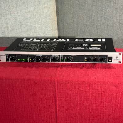 Behringer Ultrafex II EX3100 2-Channel Multiband Sound Enhancement Processor 1990s - Black / Silver Bild 3