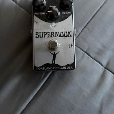 Mr. Black Supermoon Reverb | Reverb