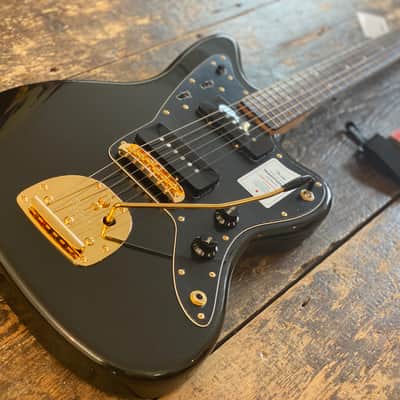 Fender Japan Traditional 2025 Ltd Edition Collection '60s Jazzmaster Black Pearl w/ Matching Headstock image 5