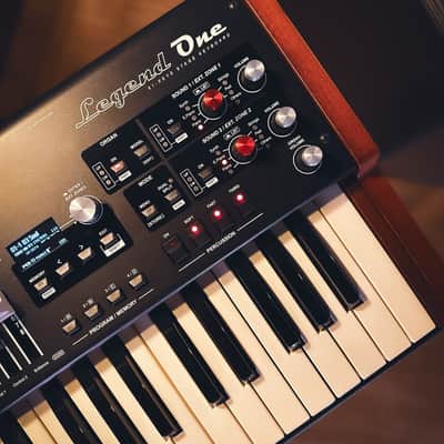 Viscount Legend One 61 Stage Keyboard with Lower Manual image 8