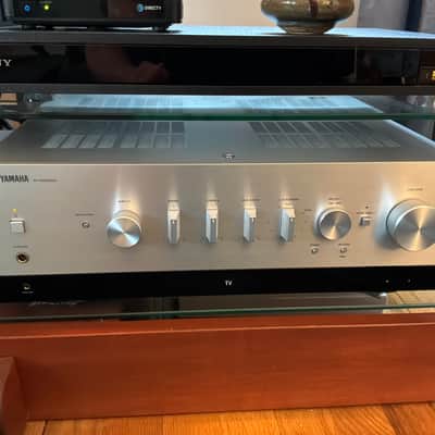 Yamaha R-N1000A Network Receiver image 4