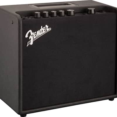 Fender Mustang LT25 Guitar Amp image 2