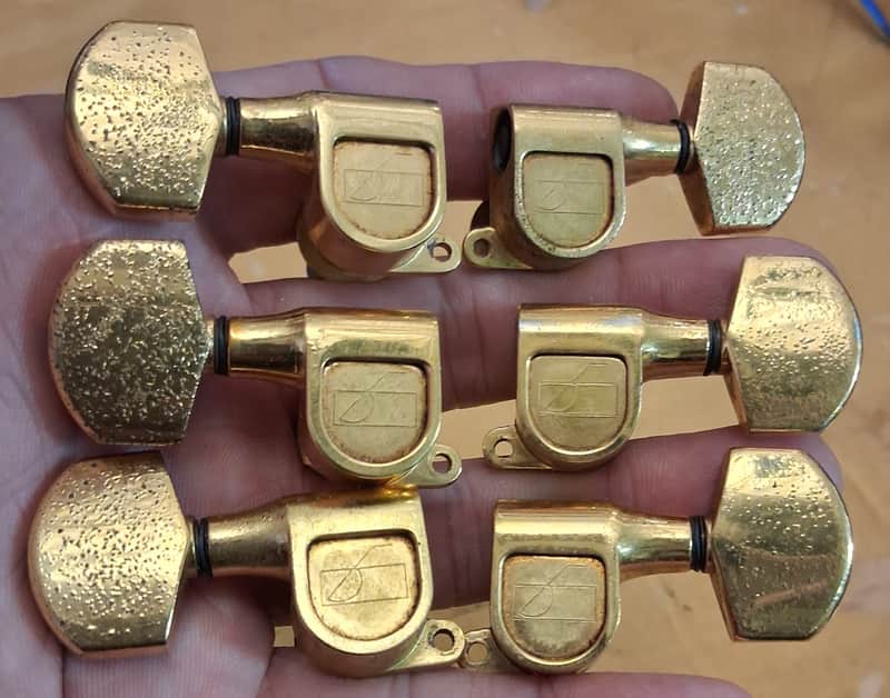 0vation Schaller Tuner set M6 w/ Guitar Logo 3x3 70s - Gold image 1
