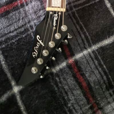 Firefly guitar Explorer 2024 - Blueburst image 7