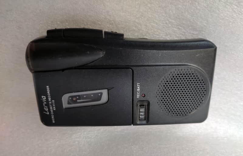 RARE Vintage 1996 German LERVIA KH4111 Handheld Micro-Cassette Voice Recorder image 1