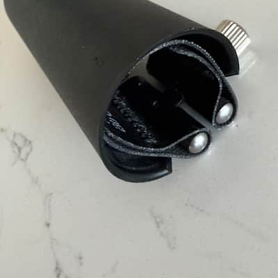 Rovner 1R Bb Clarinet Inverted Ligature and Mouthpiece Cap - Black Learher, Metal, black plastic image 9