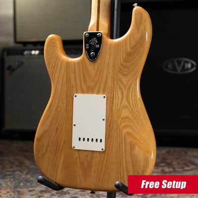 Fender Classic Series '70s Stratocaster Electric Guitar - Natural with Gig Bag - Used image 2