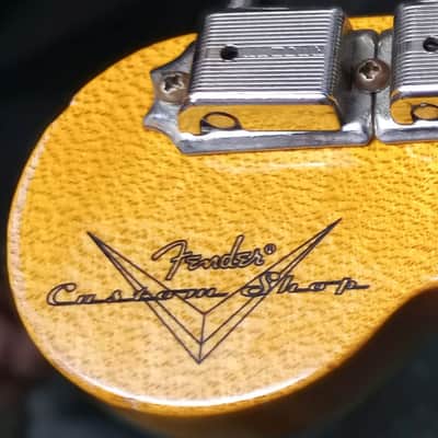2016 NOS Fender Custom Shop 1958  Journeyman Relic Stratocaster in Chocolate 3 Tone Sunburst image 4