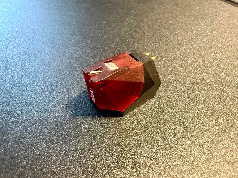 Ortofon 2M Red Cartridge image 1