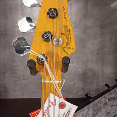 Fender American Professional II Jazz Bass with Maple Fretboard 2020 - Present - Dark Night 8.8 pounds image 5