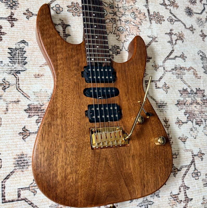 ギター Charvel MJ Dinky DK24 2PT E MAH Natural Charvel MJ Dinky DK24 HSH 2PT E MAH | Reverb