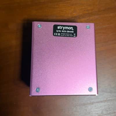 Strymon DIG Dual Digital Delay V2 - Pink image 6