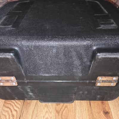 Vintage 1980's Pearl clamshell Snare Drum case image 7