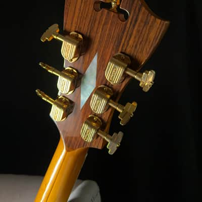 D'Angelico New Yorker NYL-4 18" Archtop image 15