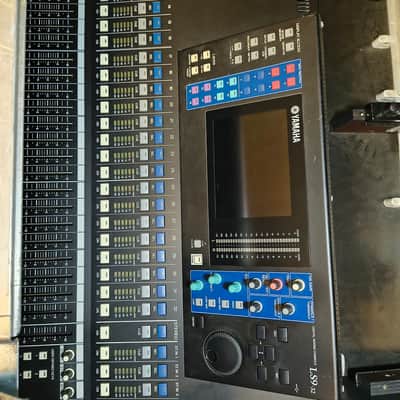 Yamaha Mixer Digitale Yamaha LS9-32 con Flight Case 2011 image 9