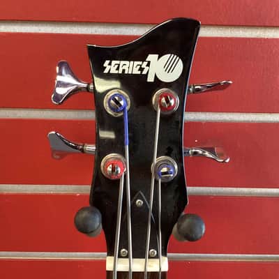 Series 10 Violin Bass Guitar image 3