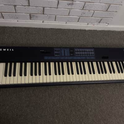 Kurzweil SP76 Stage Paino
