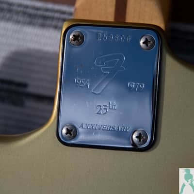 Fender 25th Anniversary Stratocaster - Nitro Finish w Tons of MOJO - Pro Set Up w Perfect Frets/Action/Intonation! image 4